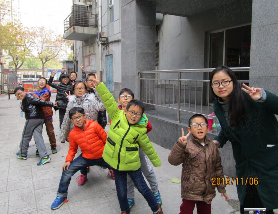 快乐的孩子们